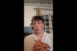 Vid 321 (1).mp4